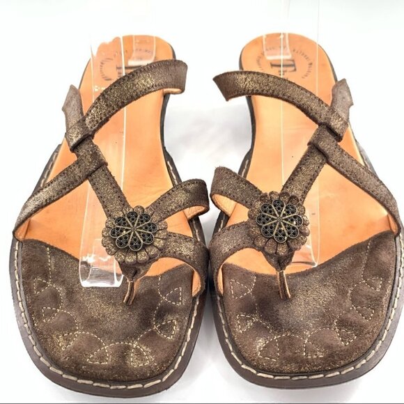 Think SoSo womens sandals size 11 chocolate brown floral toe ring - Picture 3 of 12
